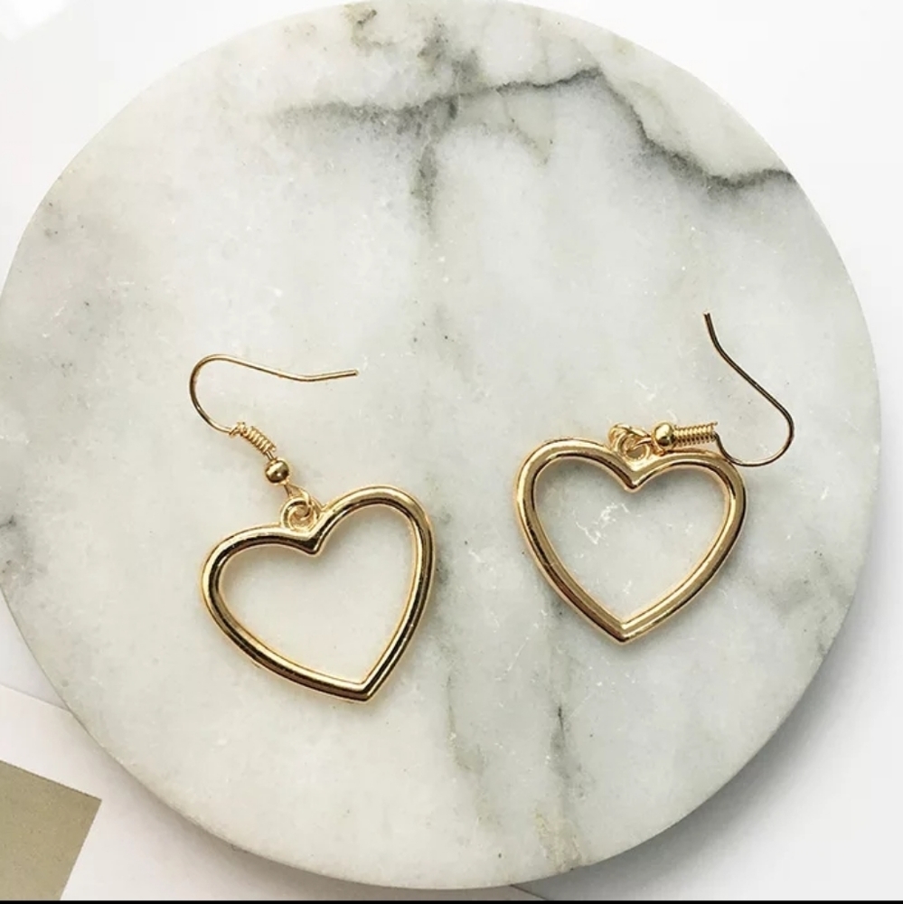 Sweet Heart🍇🍇Earrings - Picture 4 of 5